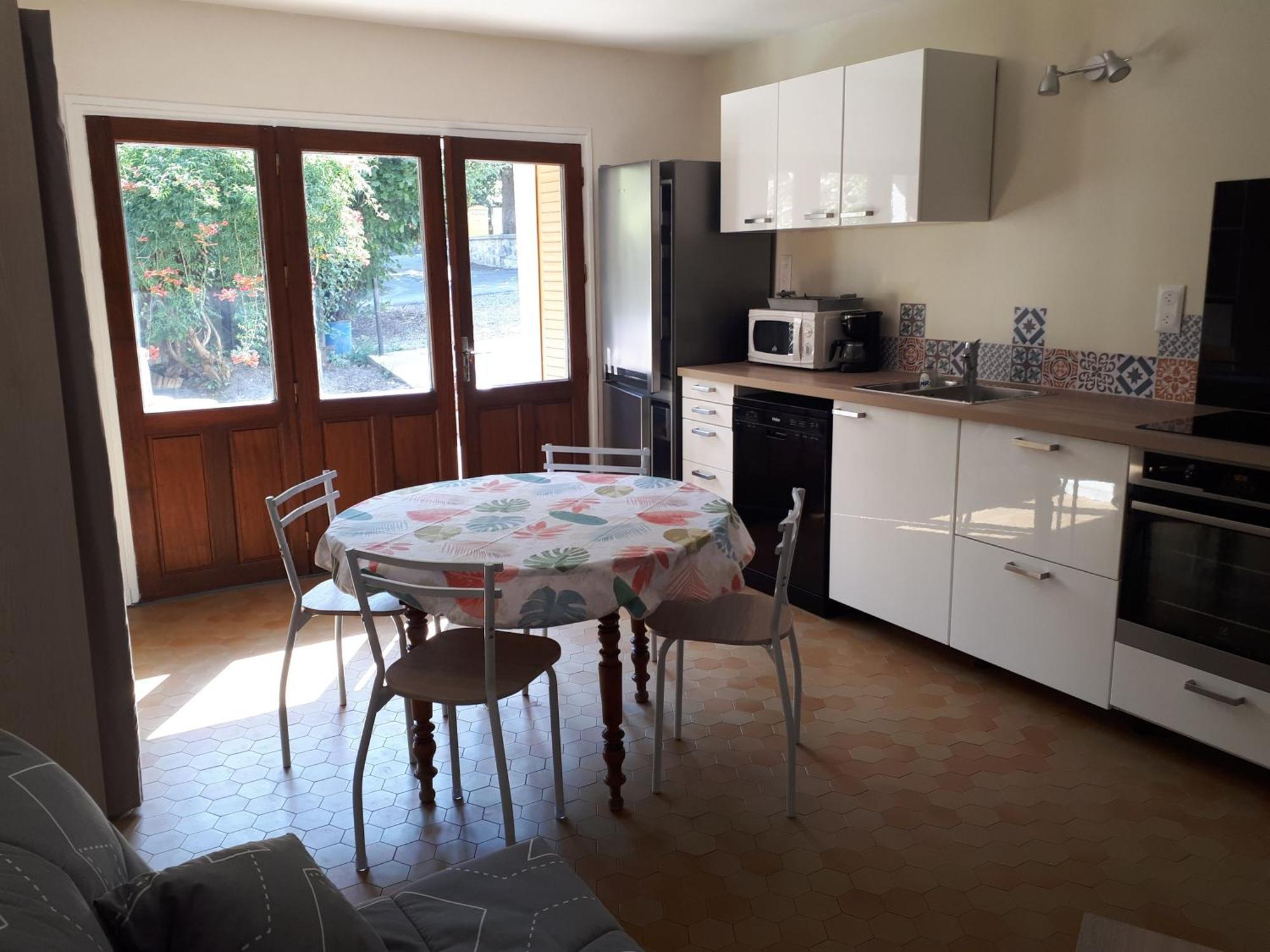Le Pouvoir Des Fleurs,Jusqu'A 4 Personnes Crots Exterior photo